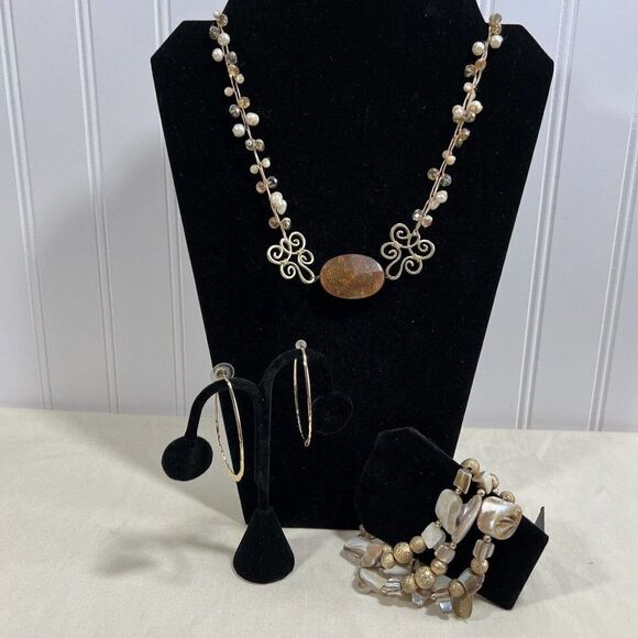 Genuine Agate & Feshwater Pearls Necklace, Earring’s, Shell Bracelets Gold Tone - Picture 1 of 9